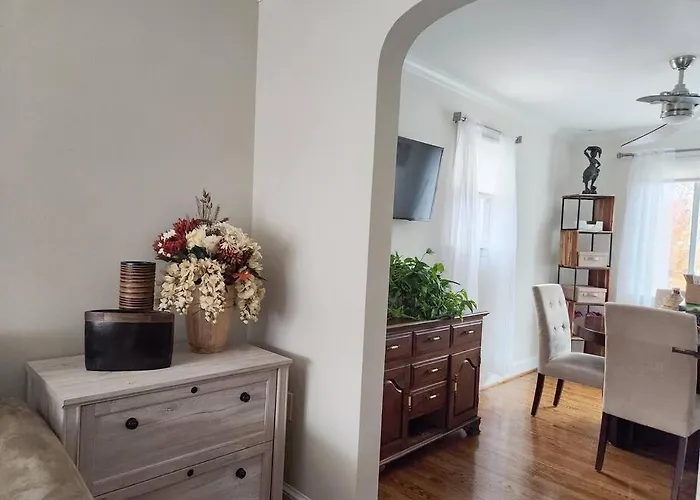 Daisy'S Heavenly Townhome