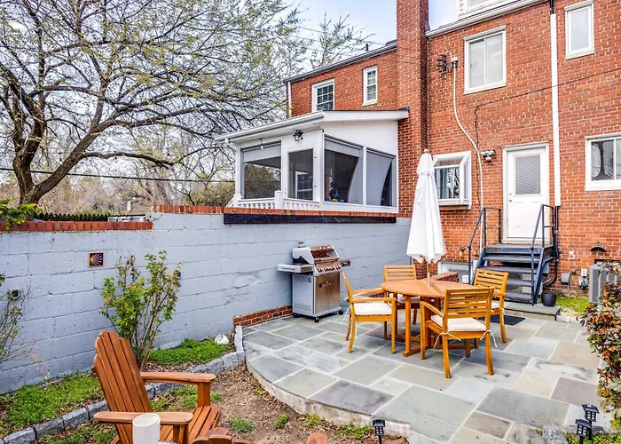 Book Now!- Fenced Yard - Bbq Grill & 4 Tvs -Luxury Getaway -Floyd'S Freedom-