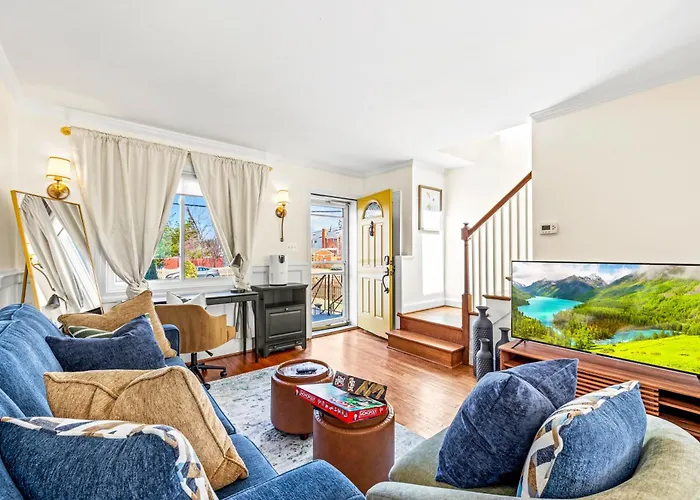 Book Now!- Fenced Yard - Bbq Grill & 4 Tvs -Luxury Getaway -Floyd'S Freedom-