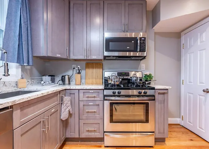 Gorgeous Home 10 Min To Dc By Cozysuites